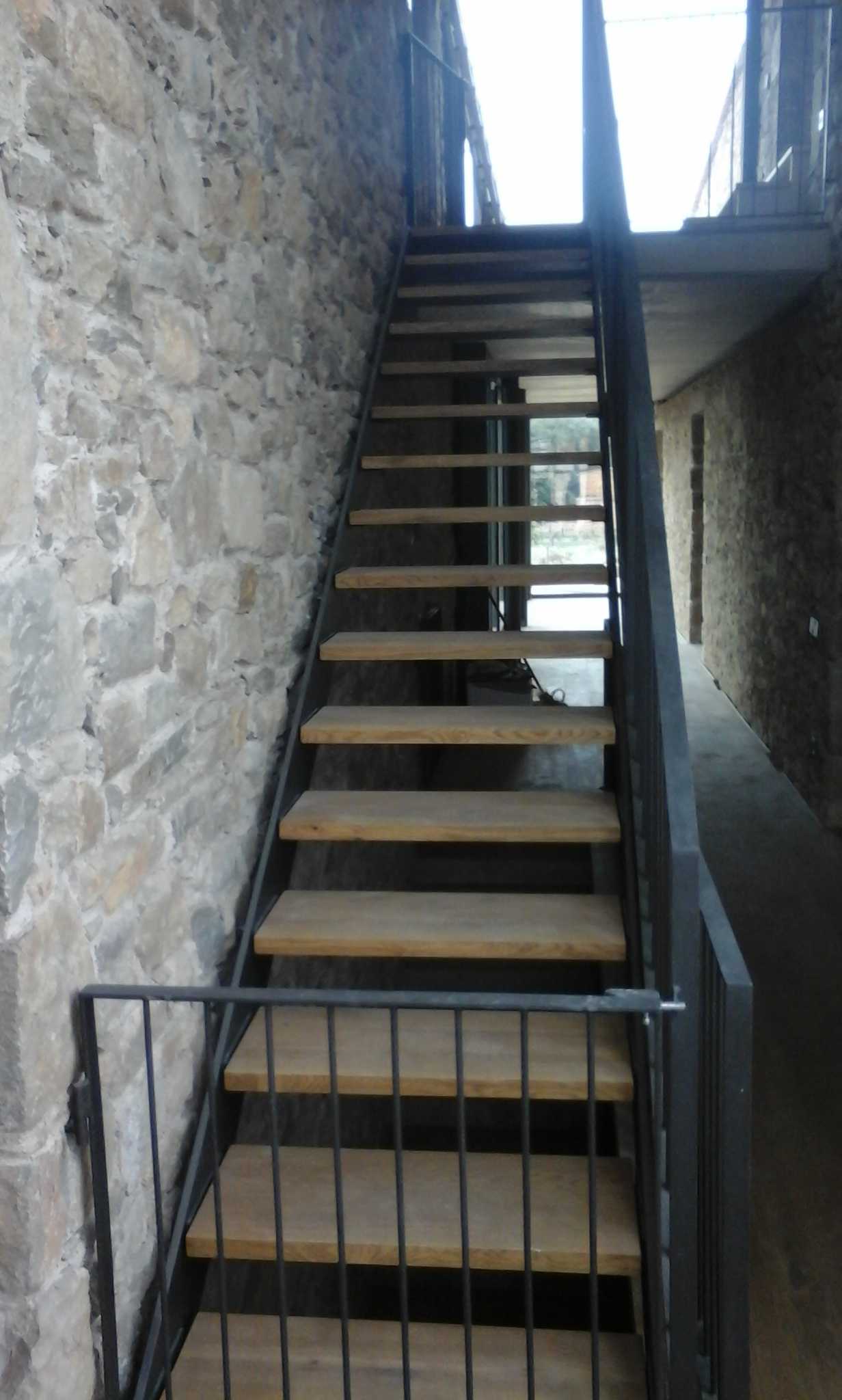 Lluena staircase work